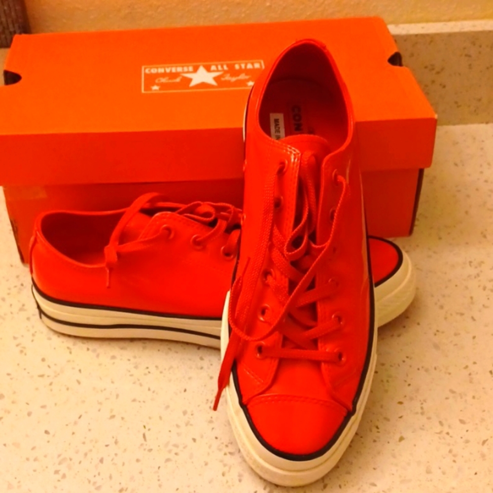 Converse Women's Sneakers - Vibrant Orange